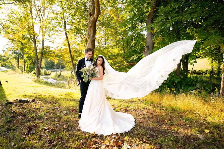 Couple being photographed at Hollow Brook Golf Club